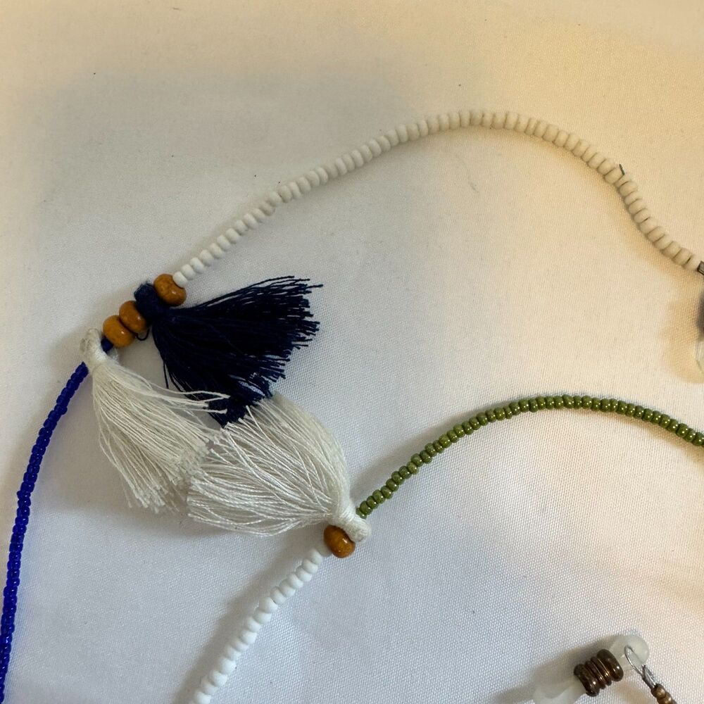 🌴 Handmade Beaded and Tasseled Sunglasses Frame Chain Strap - Picture 5 of 8